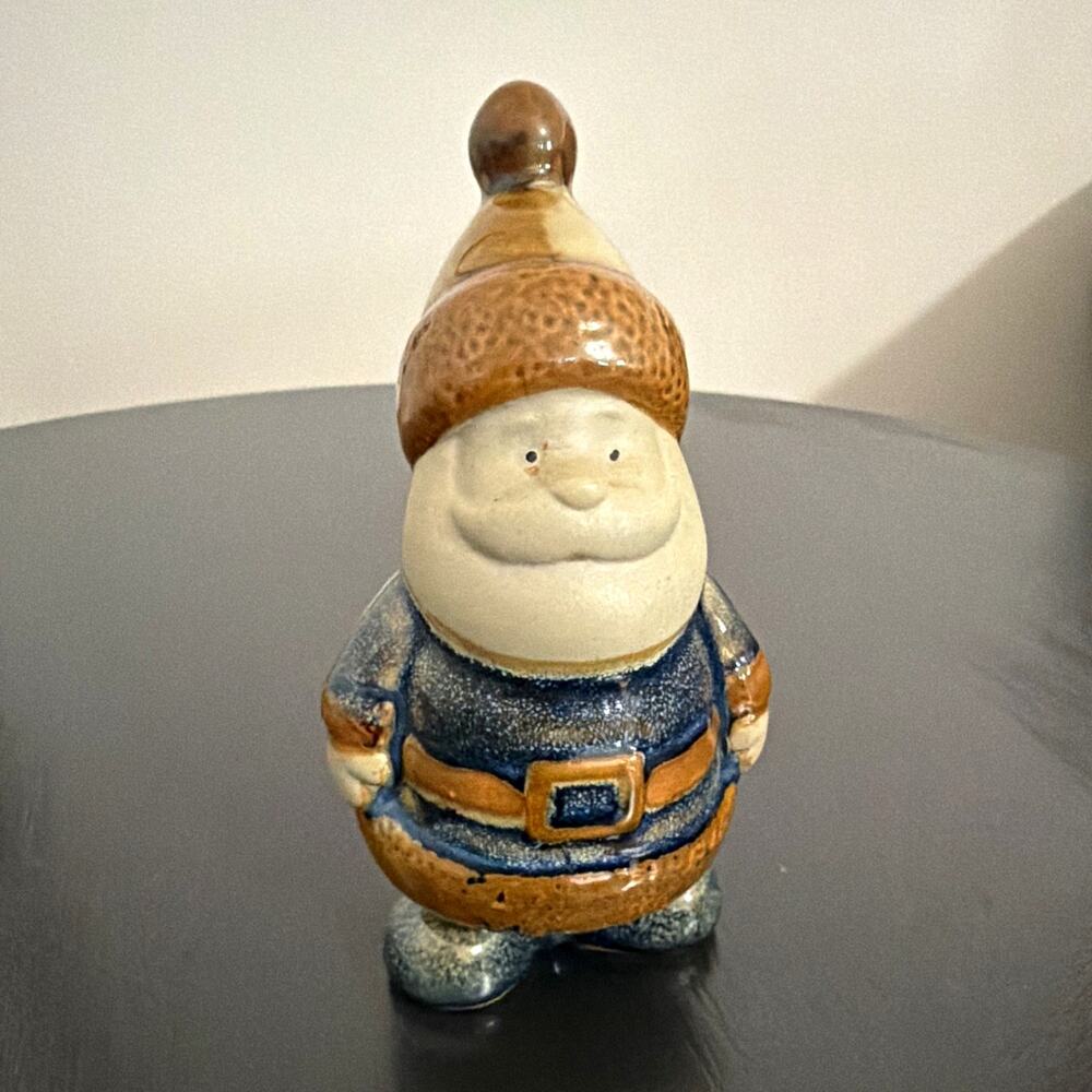 4.5” Ceramic Santa Claus Christmas Figurine, Freestanding, Glossy Blue Brown